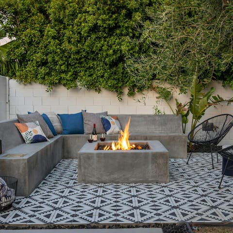 Spend the evening desert stargazing around the fire pit