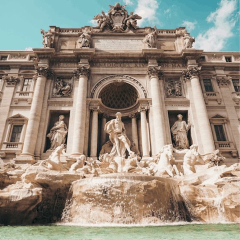 Wander ten minutes to the Trevi Fountain