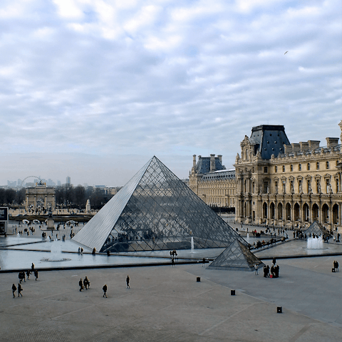 Embrace your inner artist while exploring the Louvres
