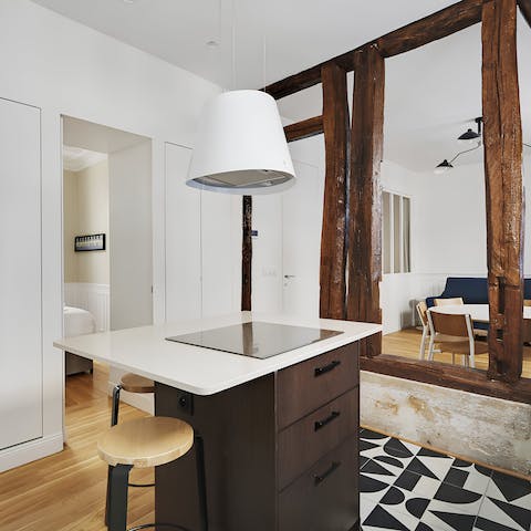 Tuck into a croque monsieur at the kitchen island