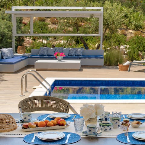 Relax poolside as you enjoy your morning coffee and fresh fruit for breakfast