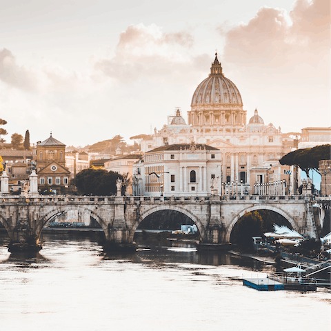Explore Rome from a central location in Trevi