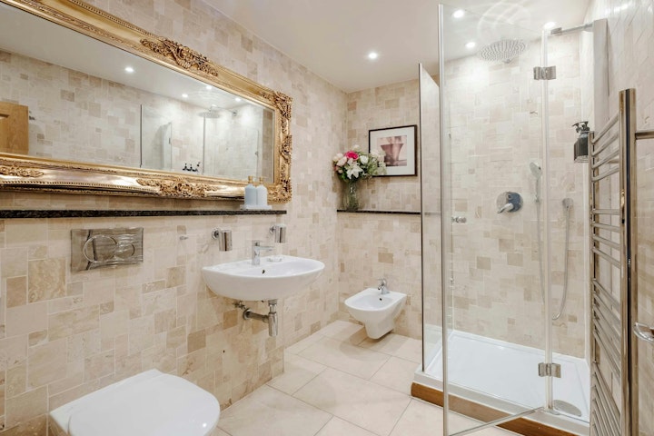 Majestic Mayfair, Mayfair, London | Plum Guide
