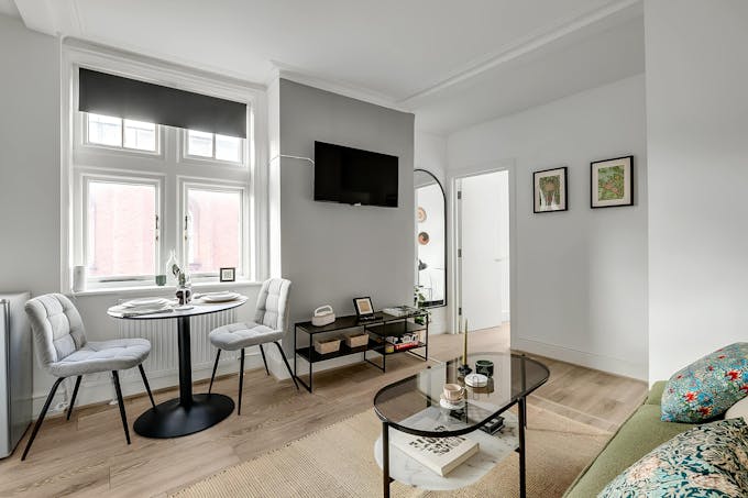 High Street Kensington