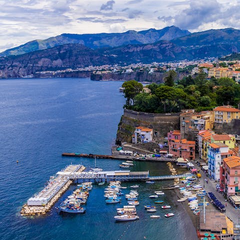 Explore the beautiful Sorrento, just a fifteen-minute drive away