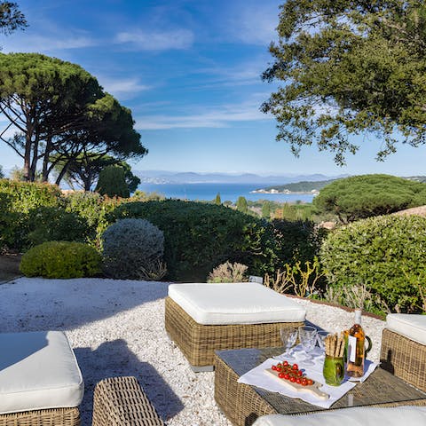 Savour idyllic sunset drinks while admiring the views