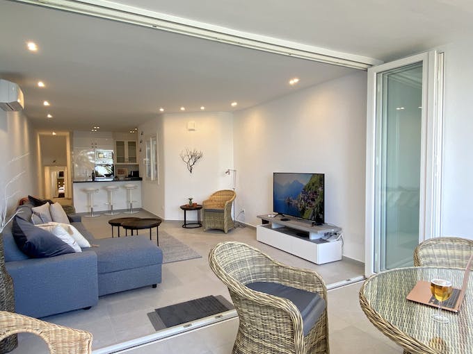 Palm Trees & Sunny Seas