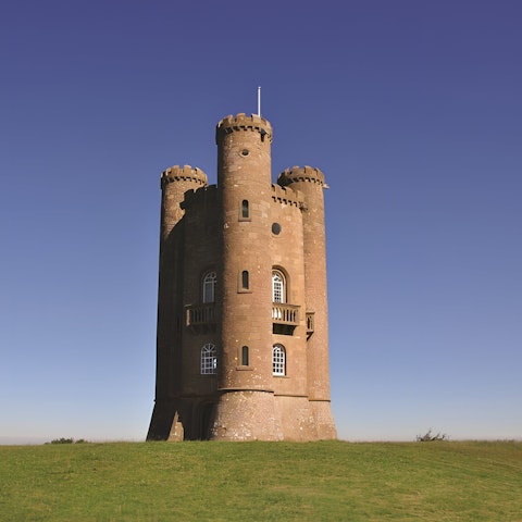 Take a thirty-minute hike to Broadway Tower, where you'll get a hilltop view of the Cotswolds