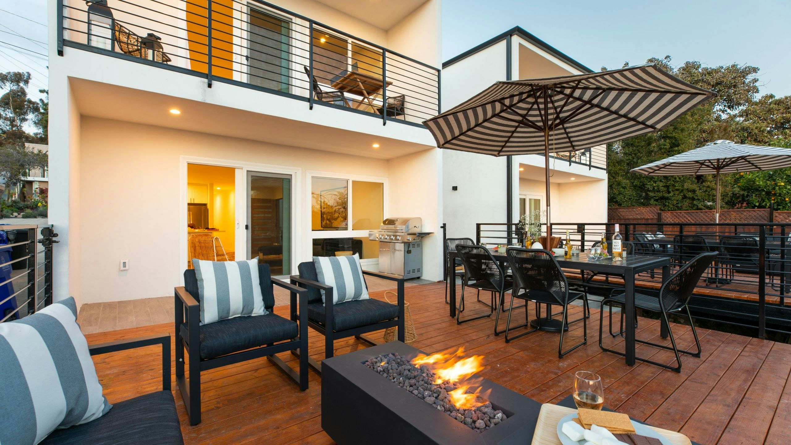 Deck & Daylight