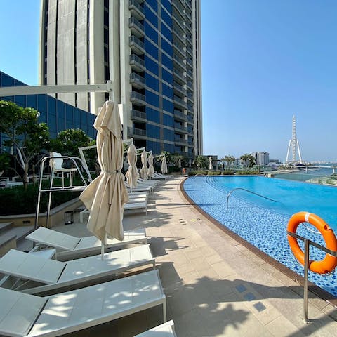 Lie back on a lounger or enjoy a swim in the communal pool