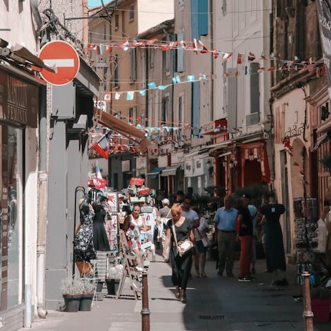 Stay a short drive away from the centre of  St. Saturnin-les-Apt