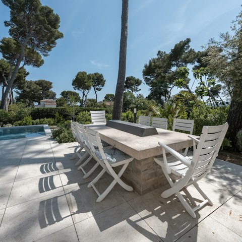 Dine alfresco style at the large outdoor table