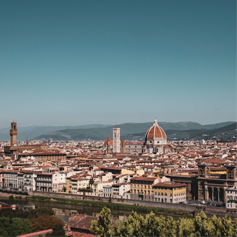 Reach Florence in just one hour by car