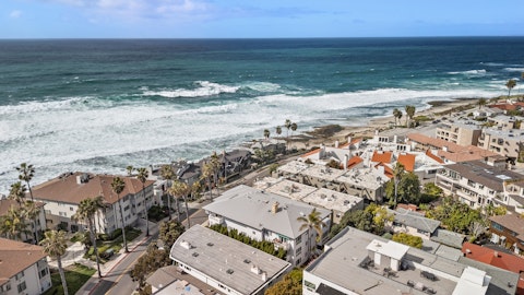 Stay in La Jolla, just minutes from the famous cove