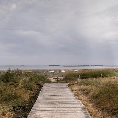 Explore the Gulf of Morbihan – Sarzeau is just a short drive away