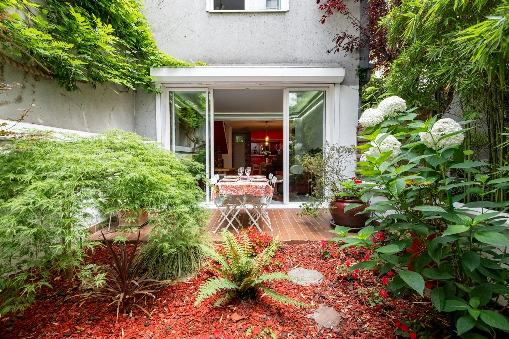 The Secret Parisian Garden