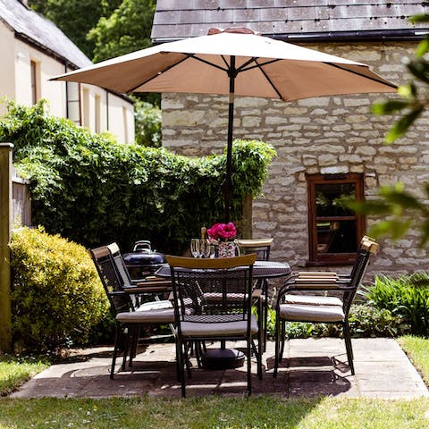 Take your elevenses in the garden when it's sunny out