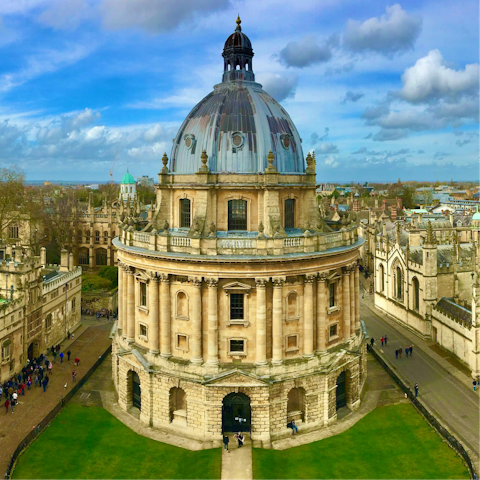 Drive forty minutes east to arrive at the historic city of Oxford