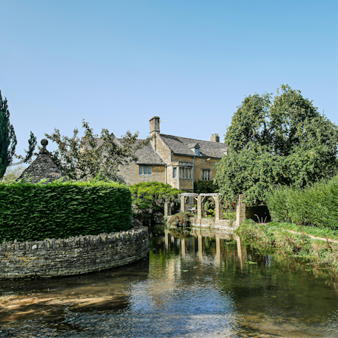 Reach the picturesque Bourton-on-the-Water in twenty minutes by car