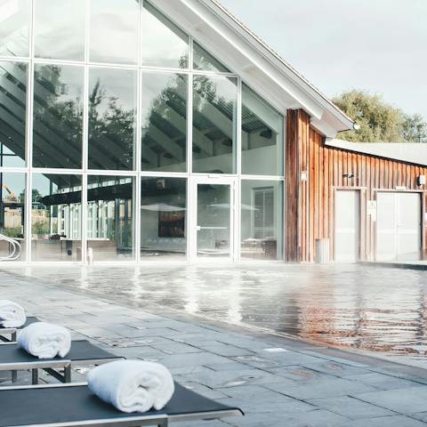 Start mornings with a soothing dip in the communal pool