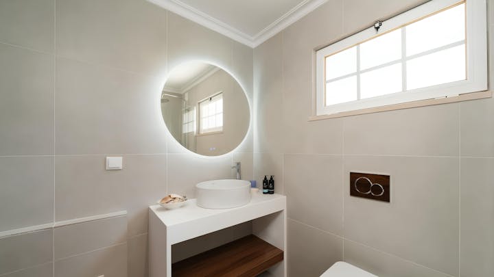 Bathroom photo