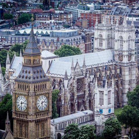 Stay in Ealing and reach central London in twenty minutes by public transport