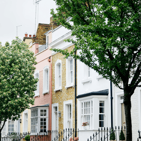 Embrace the magic of London from the heart of Chelsea