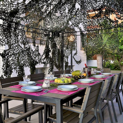 Look forward to sharing Spanish-inspired lunches in the warm sunshine