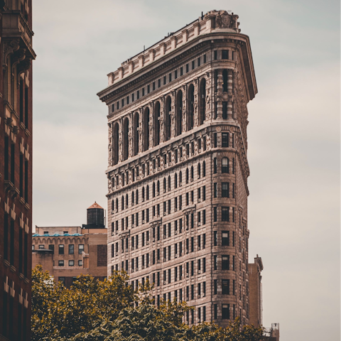 Stay a short walk from the iconic Flatiron building