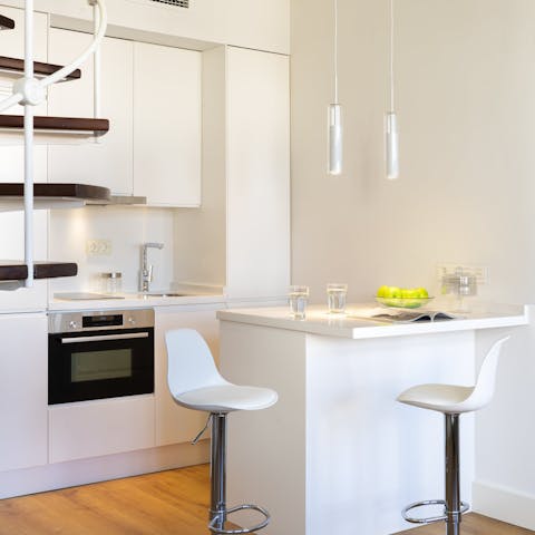 Enjoy a quick coffee at the breakfast bar before setting off