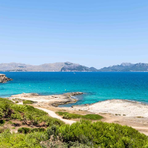 Hit Mal Pas' unspoilt beaches