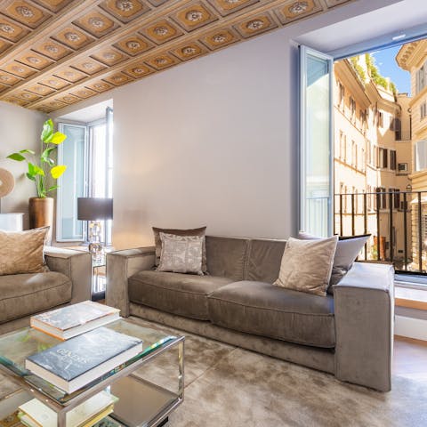 Enjoy a refreshing pause from sightseeing in the living room