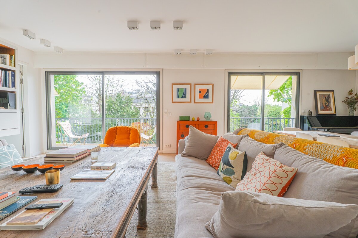 The Orange Garden