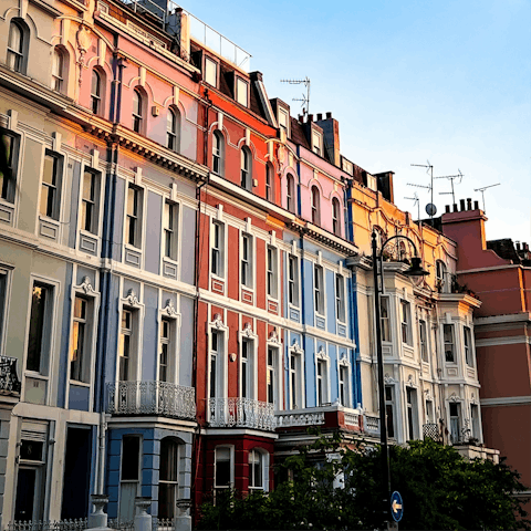 Stay in West London, a fifteen-minute drive from Notting Hill