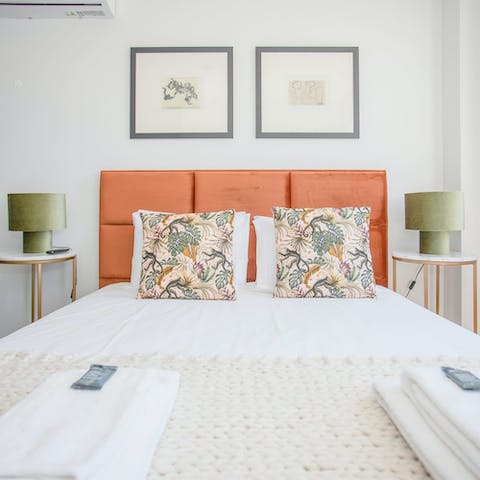 Wake up in the comfortable bed feeling rested and ready for another day of Porto sightseeing