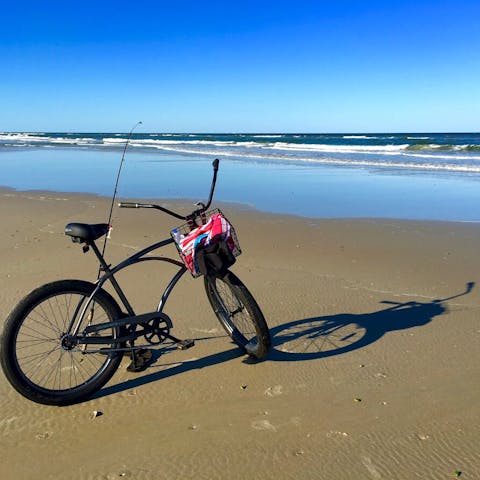 Walk or cycle to the stunning beach, just five minutes away