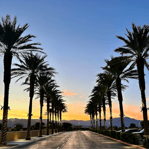 Savour magical mountain light in the heart of Indian Wells