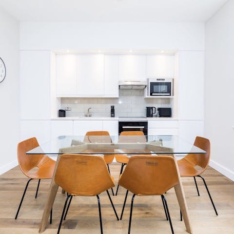 Relax with evening meals at home or wander to a nearby restaurant