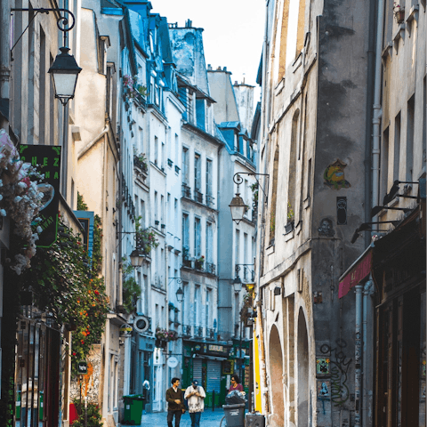 Stay within the charming narrow streets of Le Marais, a neighbourhood full of shops, restaurants, bars and museums