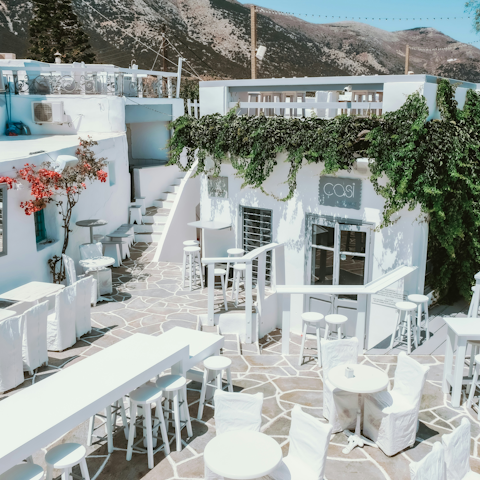 Stay a five-minute drive from Apollonia, the capital of Sifnos