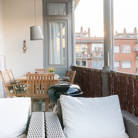 Light up the barbecue and enjoy alfreso dining every night