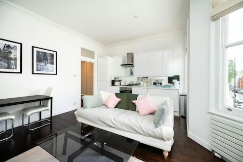 Unwind in this peaceful retreat after busy London days