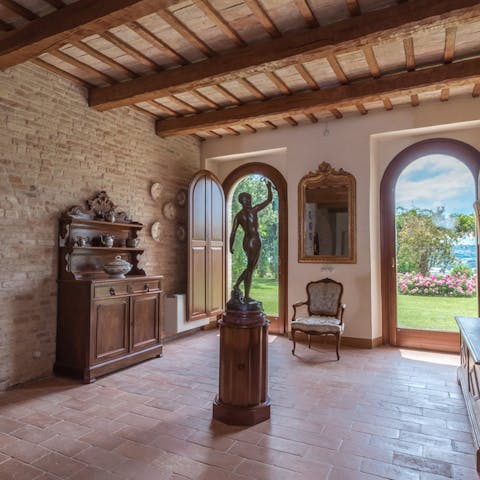 Enjoy the Renaissance style interior decor