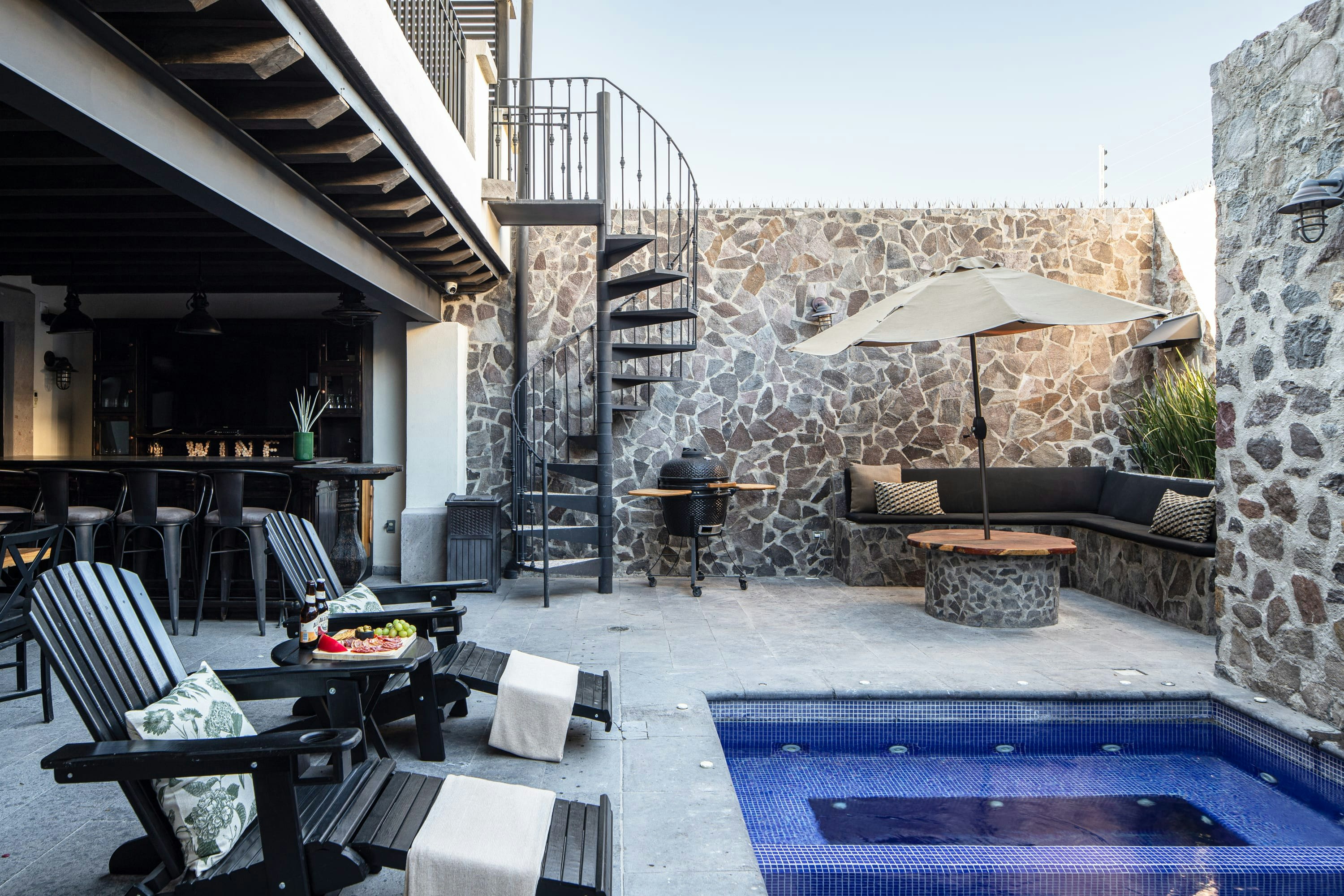 Jardín & Stone