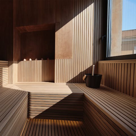 Unwind in the shared sauna and Turkish bath