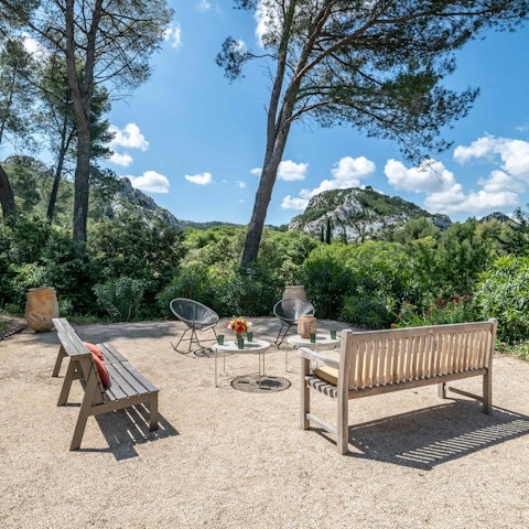 Fall in love with the views of the Alpilles