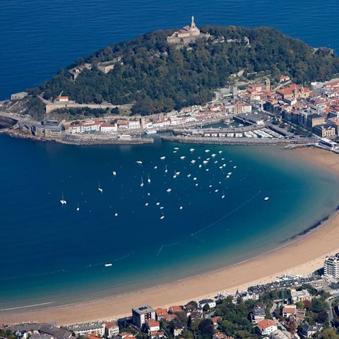 Live right by La Concha beach