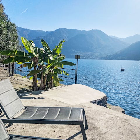 Make wild lake swimming the new morning routine