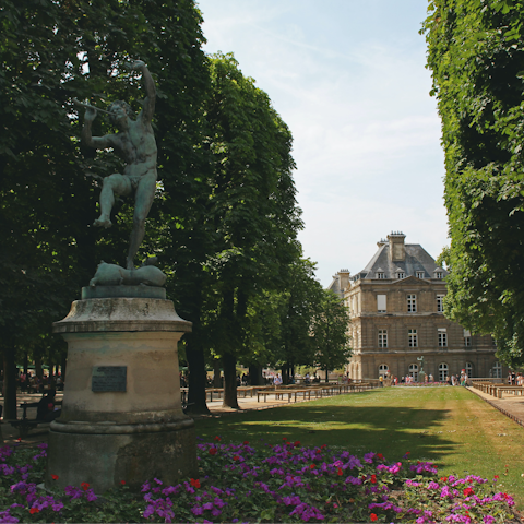 Take a peaceful stroll around Jardin du Luxembourg – it's just fifteen minutes away