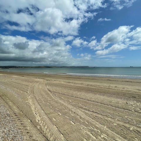 Spend the day on the beach right in front of the apartment